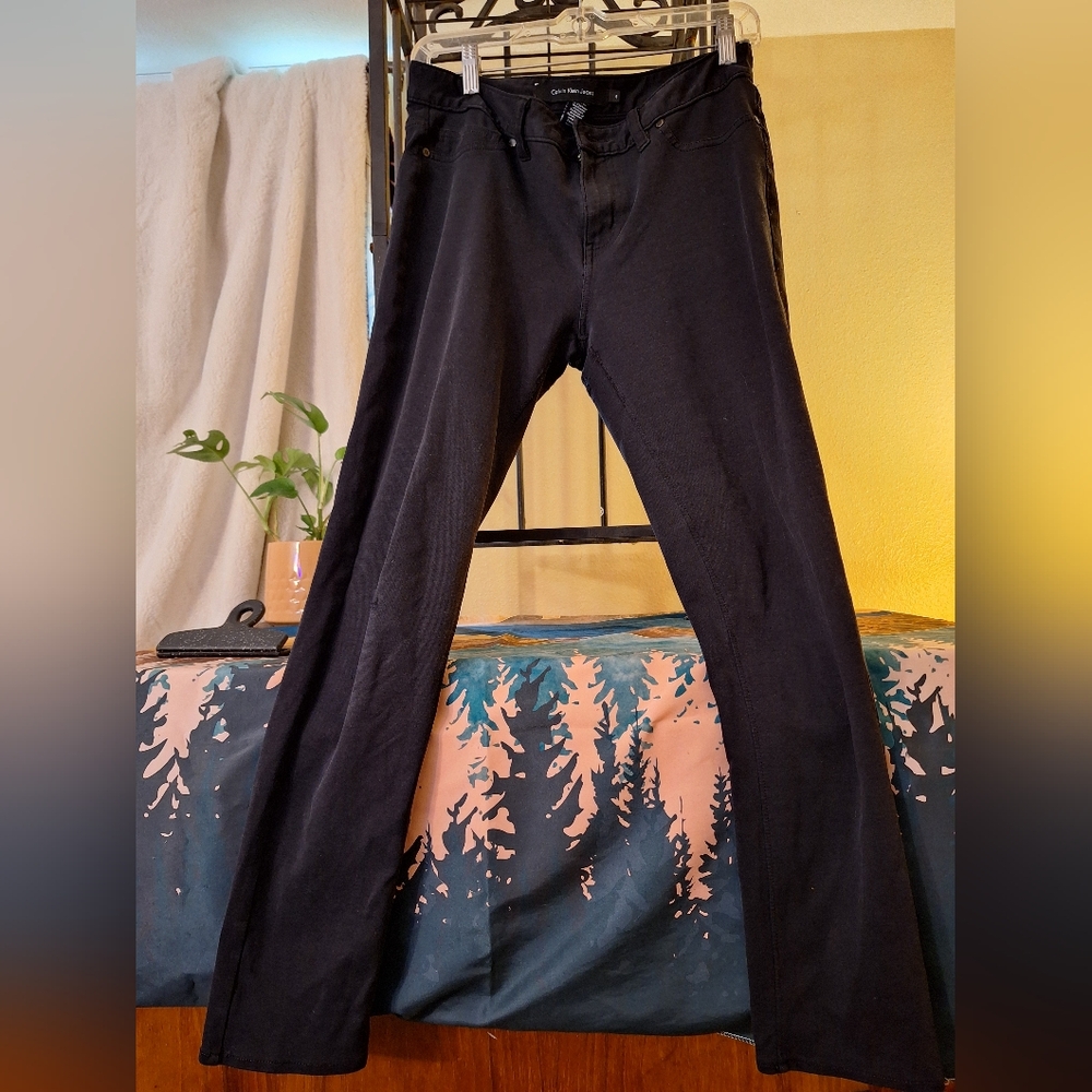 Black skinny jeans